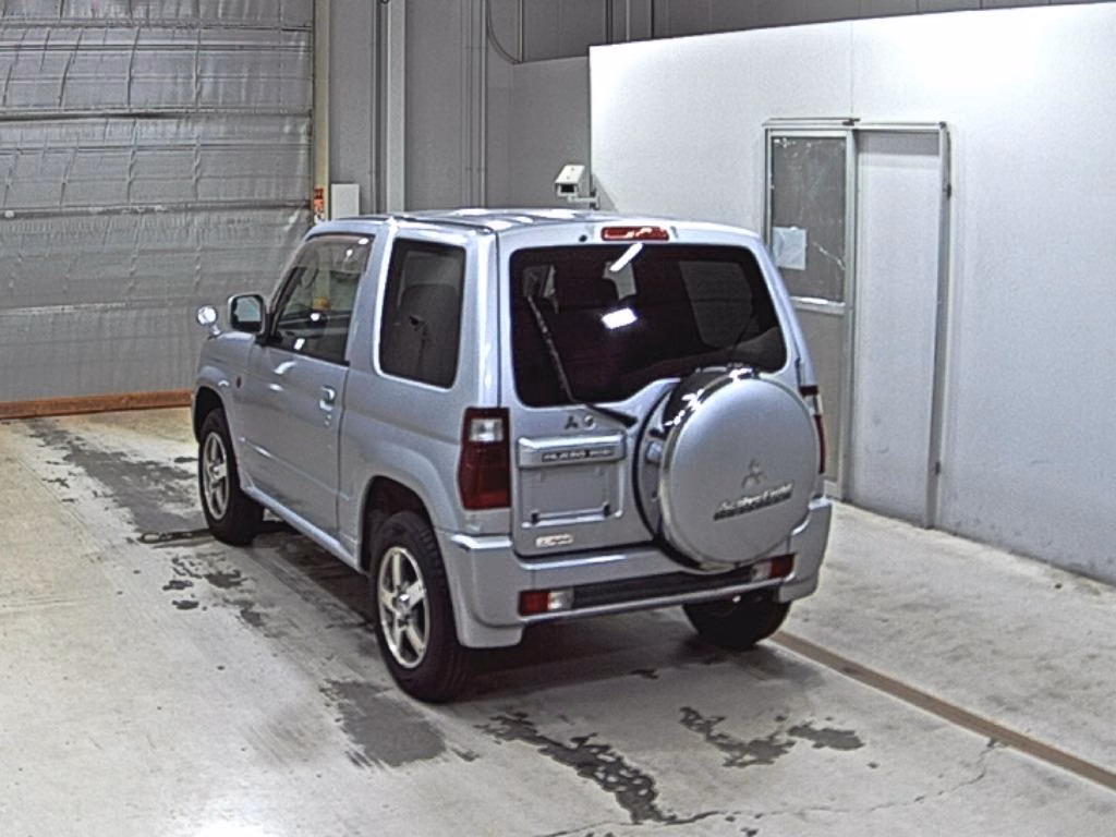 MITSUBISHI PAJERO MINI