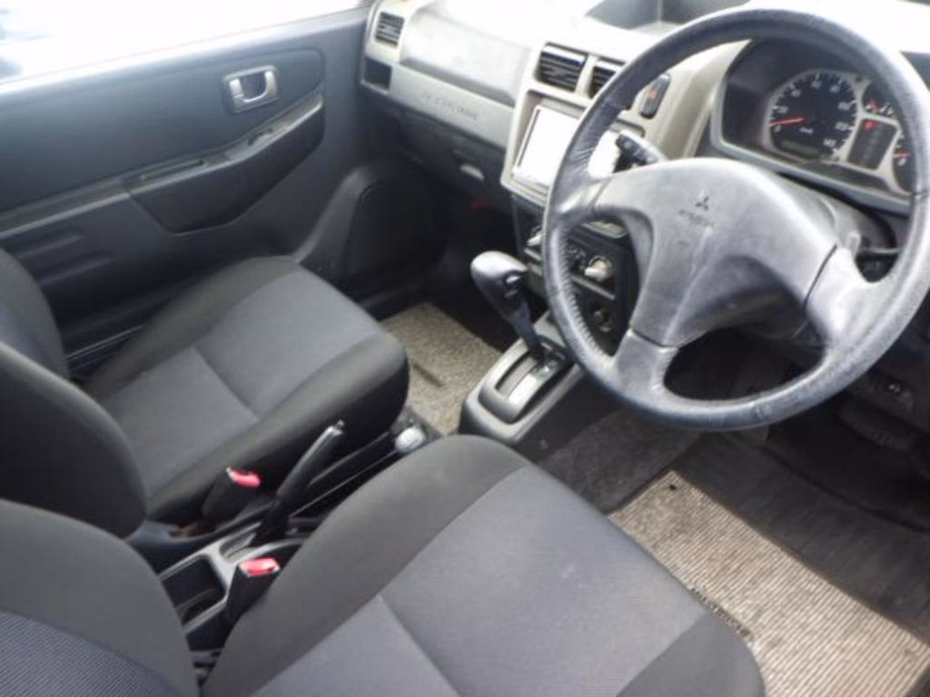 MITSUBISHI PAJERO MINI
