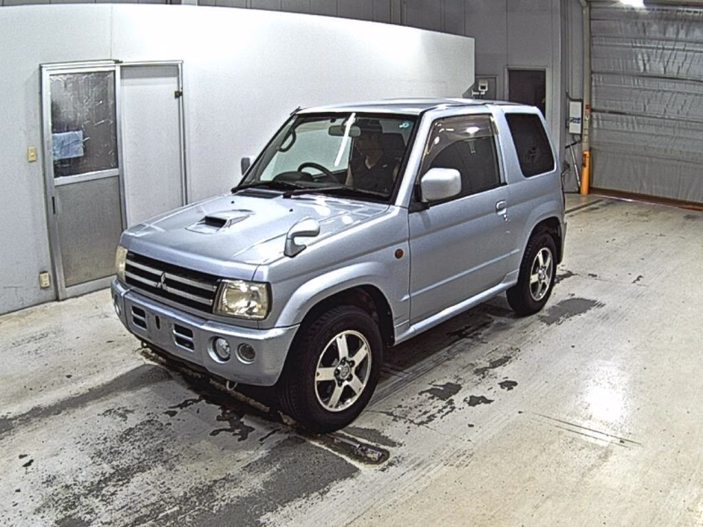 MITSUBISHI PAJERO MINI