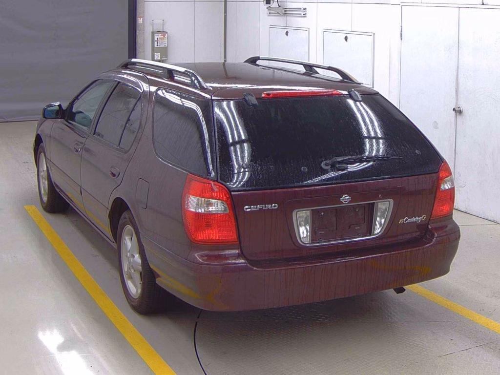 NISSAN CEFIRO