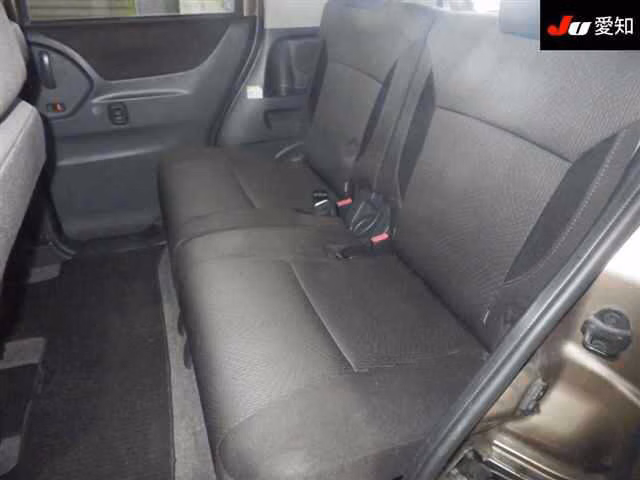MITSUBISHI DELICA D:2