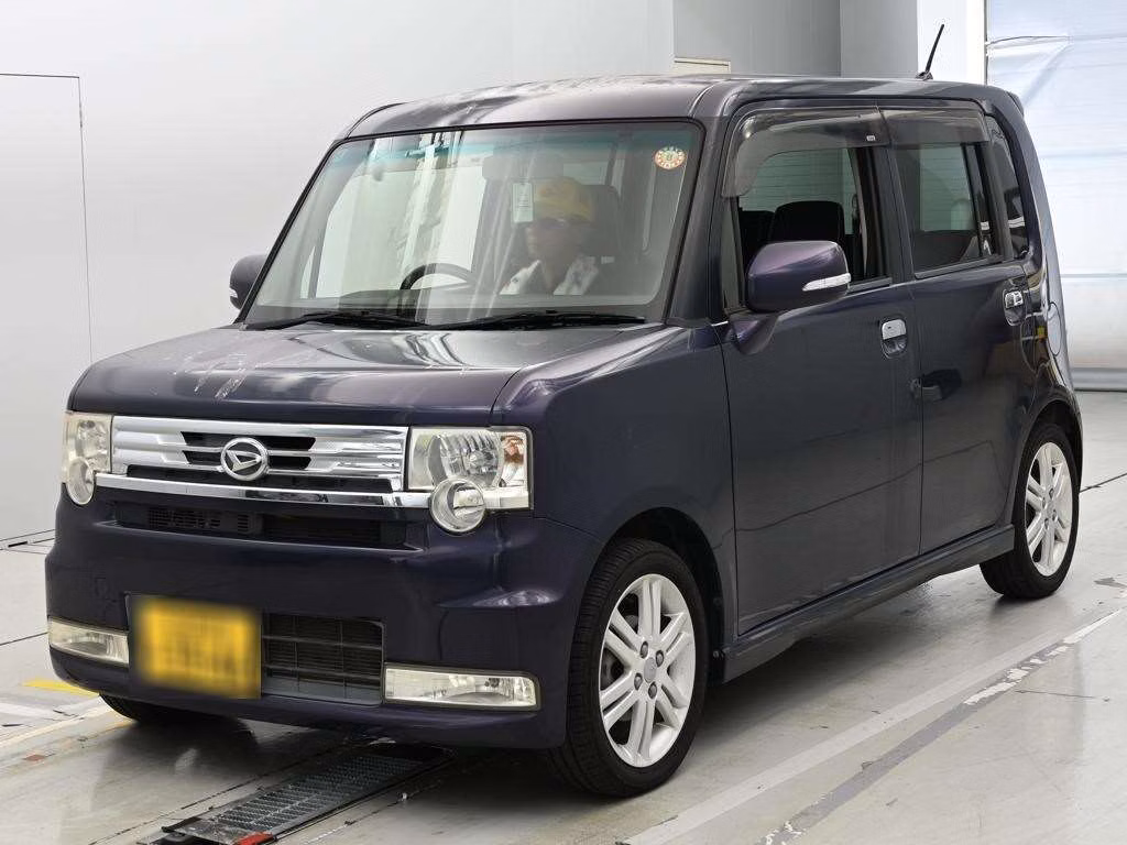DAIHATSU MOVE CONTE