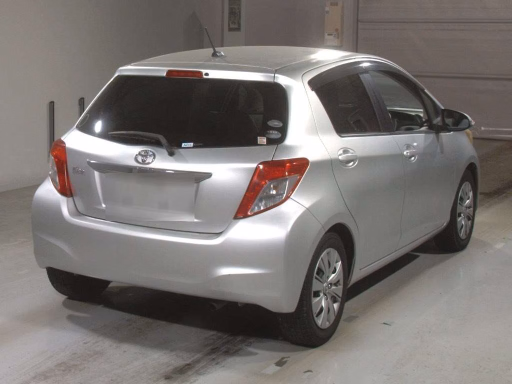TOYOTA VITZ