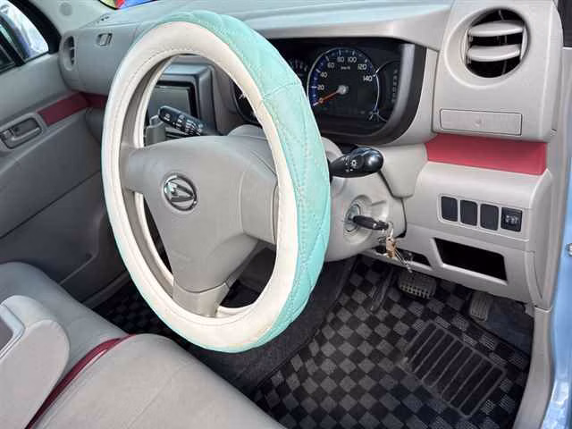 DAIHATSU MOVE CONTE
