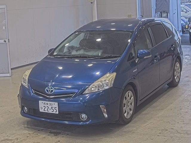 TOYOTA PRIUS ALPHA