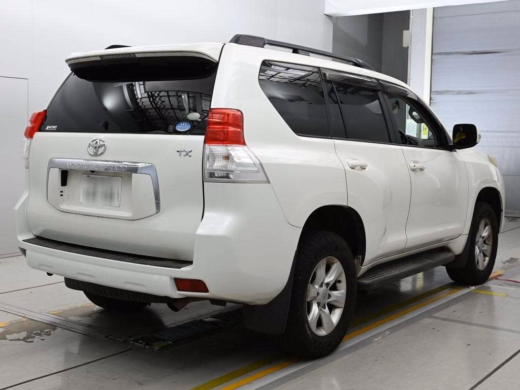 TOYOTA LAND CRUISER PRADO