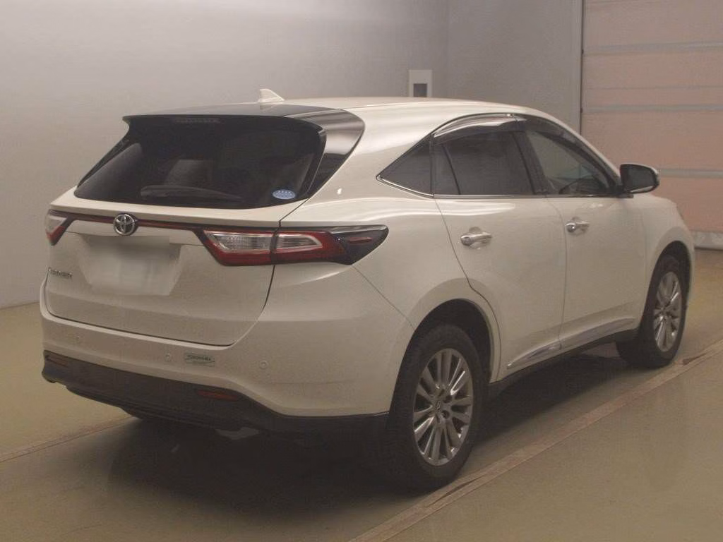 TOYOTA HARRIER
