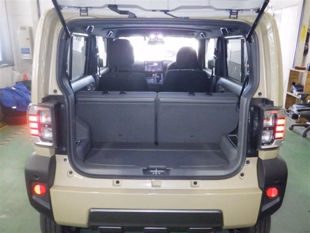 DAIHATSU TAFT