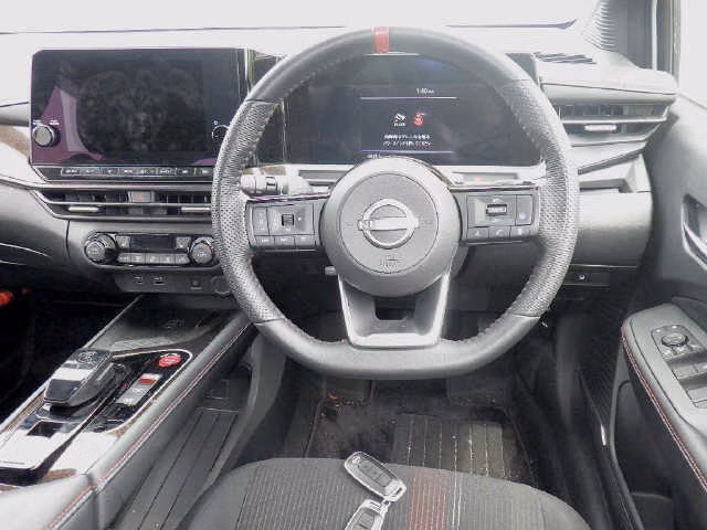 NISSAN AURA