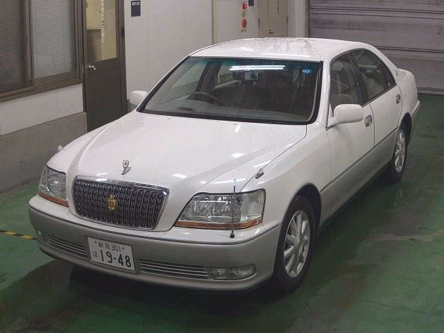 TOYOTA CROWN MAJESTA