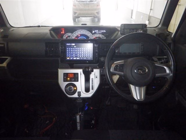 DAIHATSU WAKE
