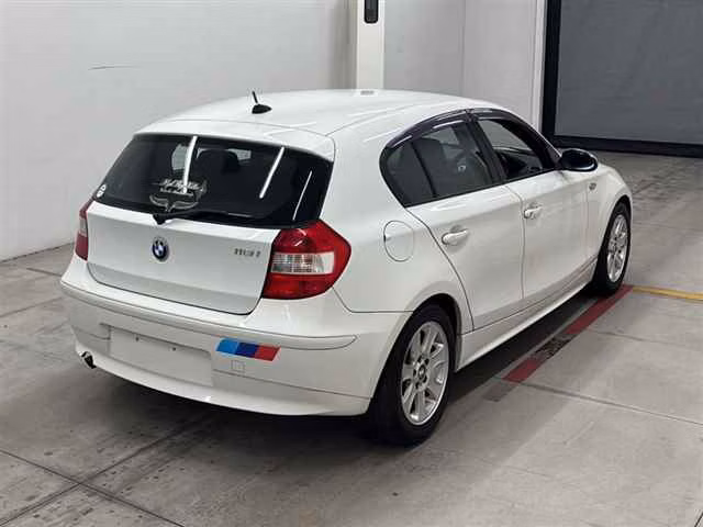 BMW 1-SERIES