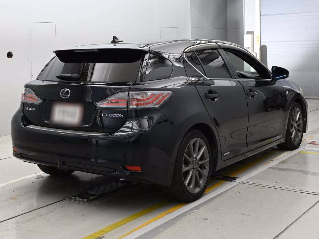 LEXUS CT200H