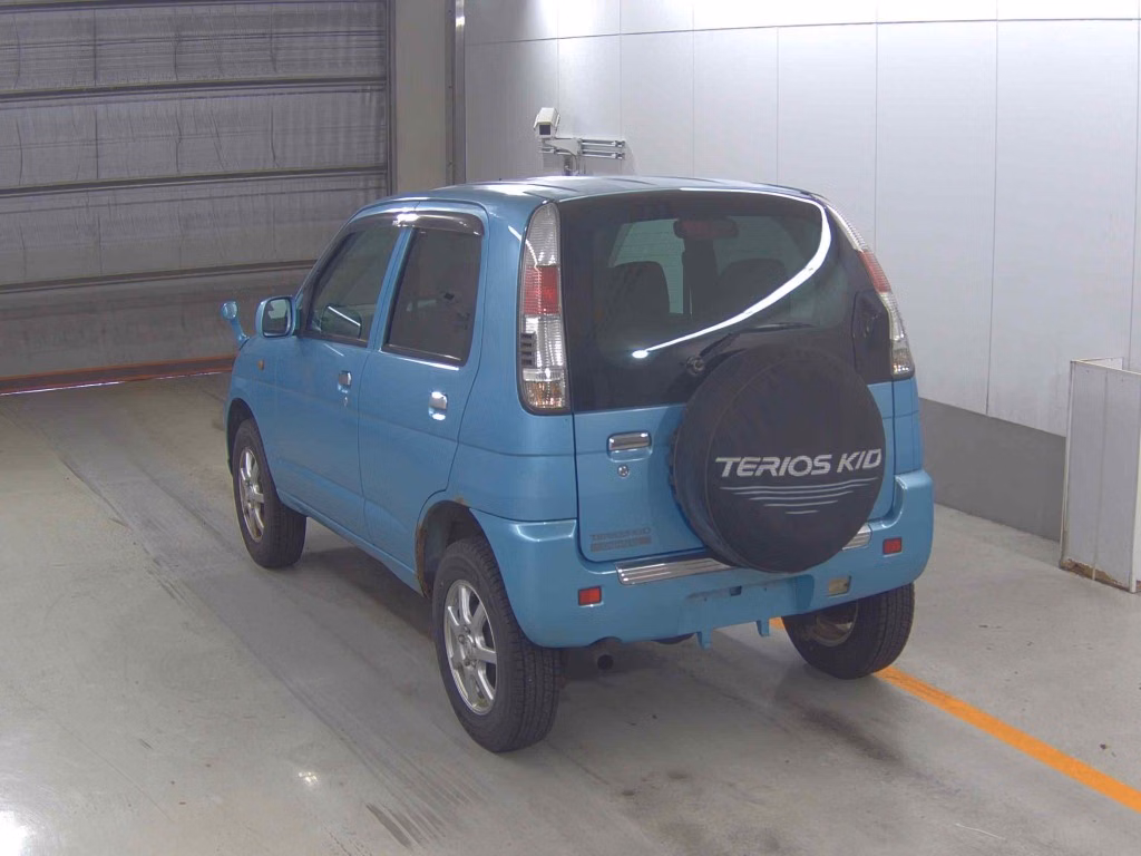 DAIHATSU TERIOS KID