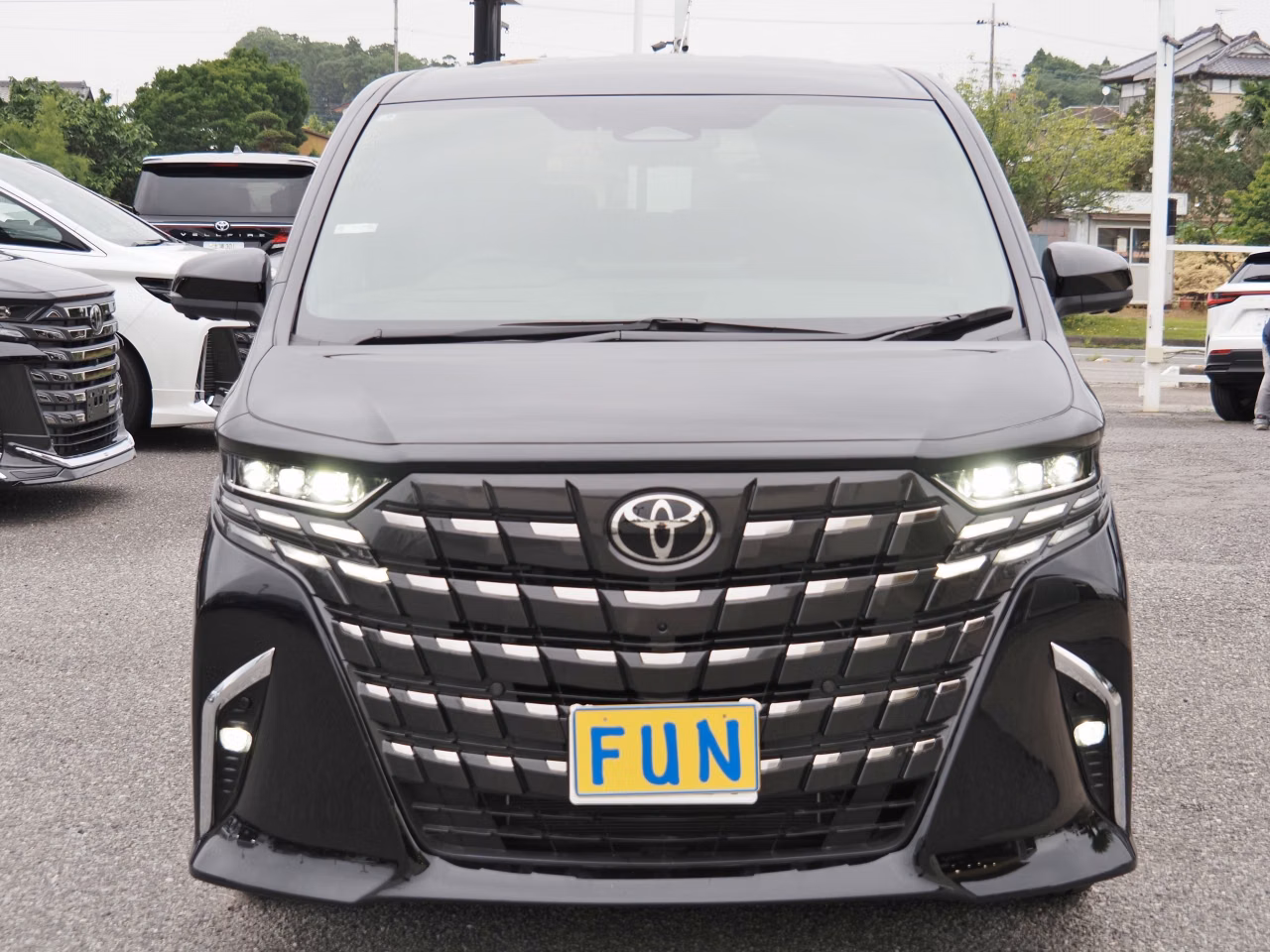 TOYOTA ALPHARD