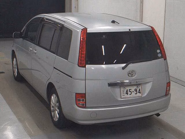 TOYOTA ISIS