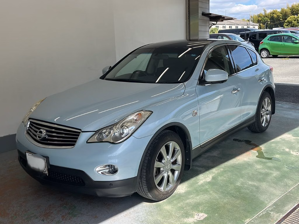 Nissan Skyline Crossover