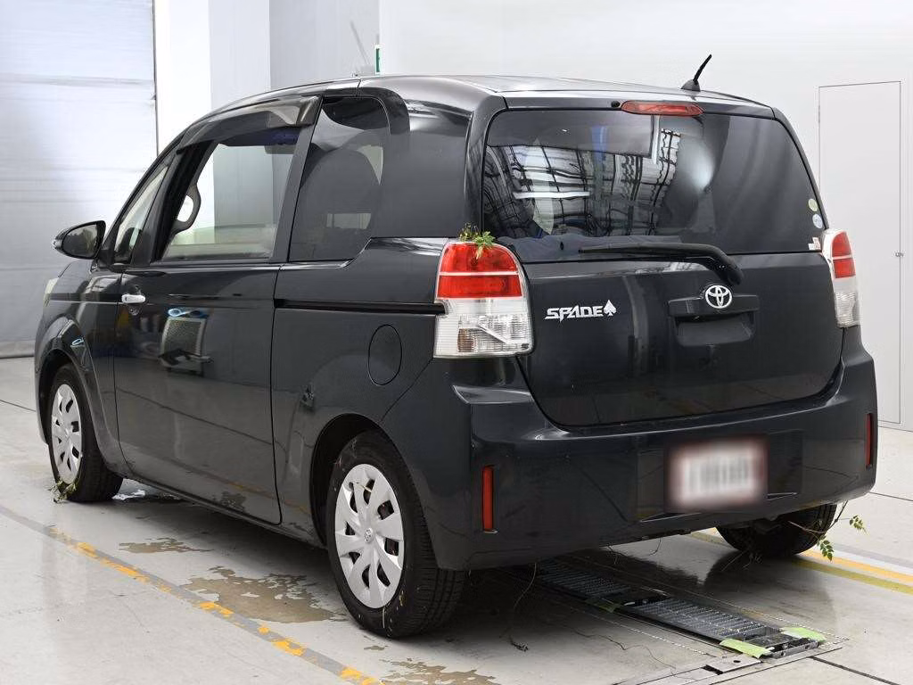 TOYOTA SPADE
