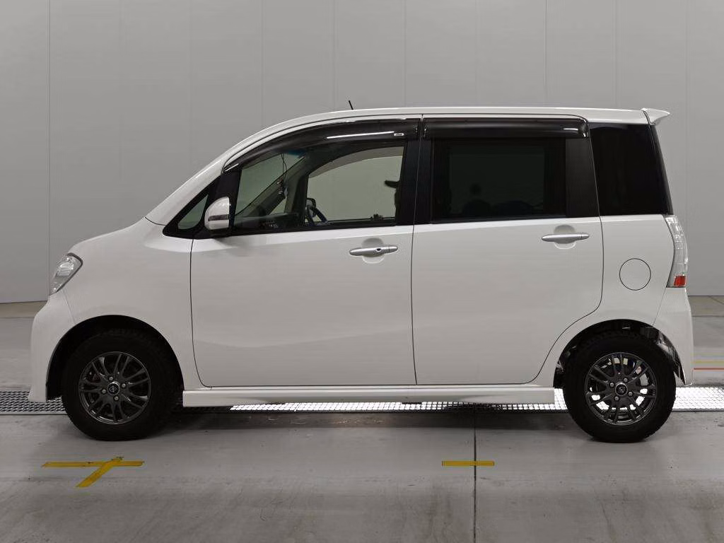 DAIHATSU TANTO EXE