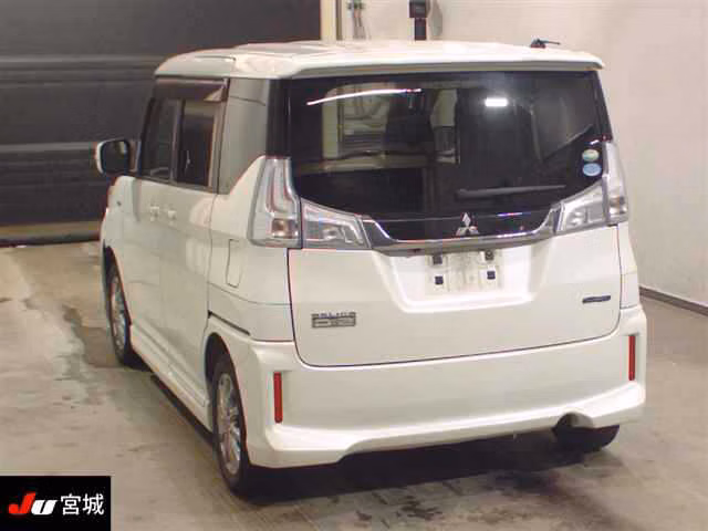 MITSUBISHI DELICA D:2