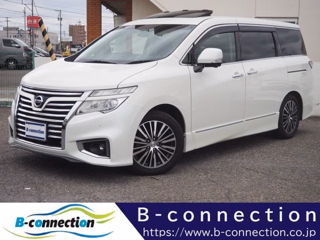 NISSAN ELGRAND