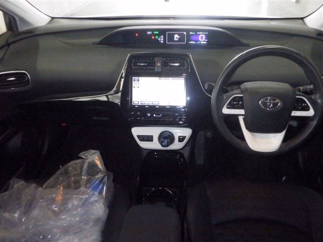 TOYOTA PRIUS PHV