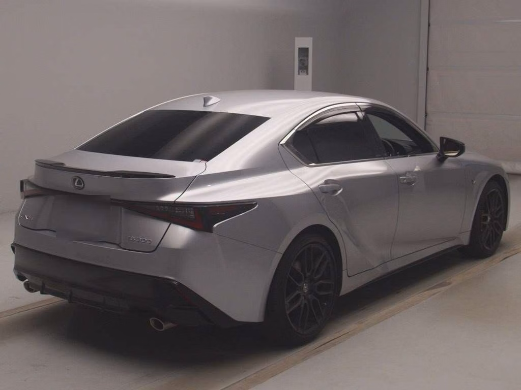 LEXUS IS300