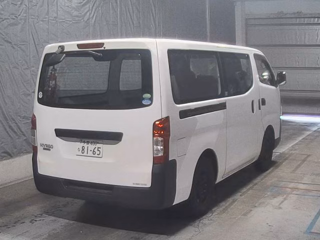 NISSAN NV350 CARAVAN
