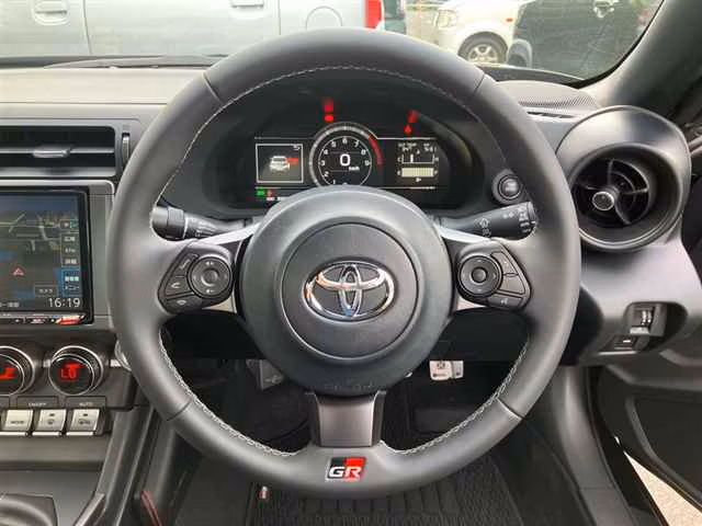 TOYOTA GR 86