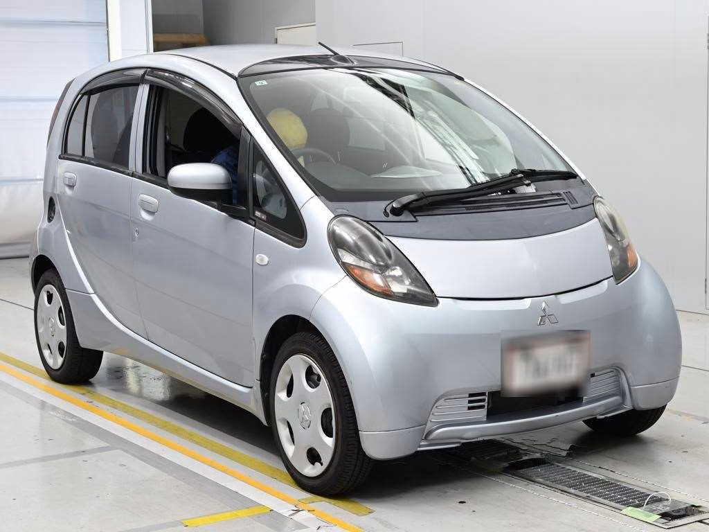 MITSUBISHI I