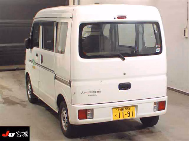 MITSUBISHI MINICAB