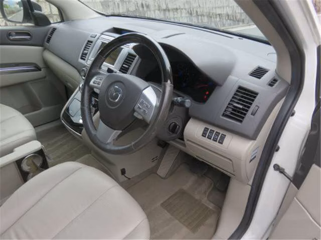 MAZDA MPV