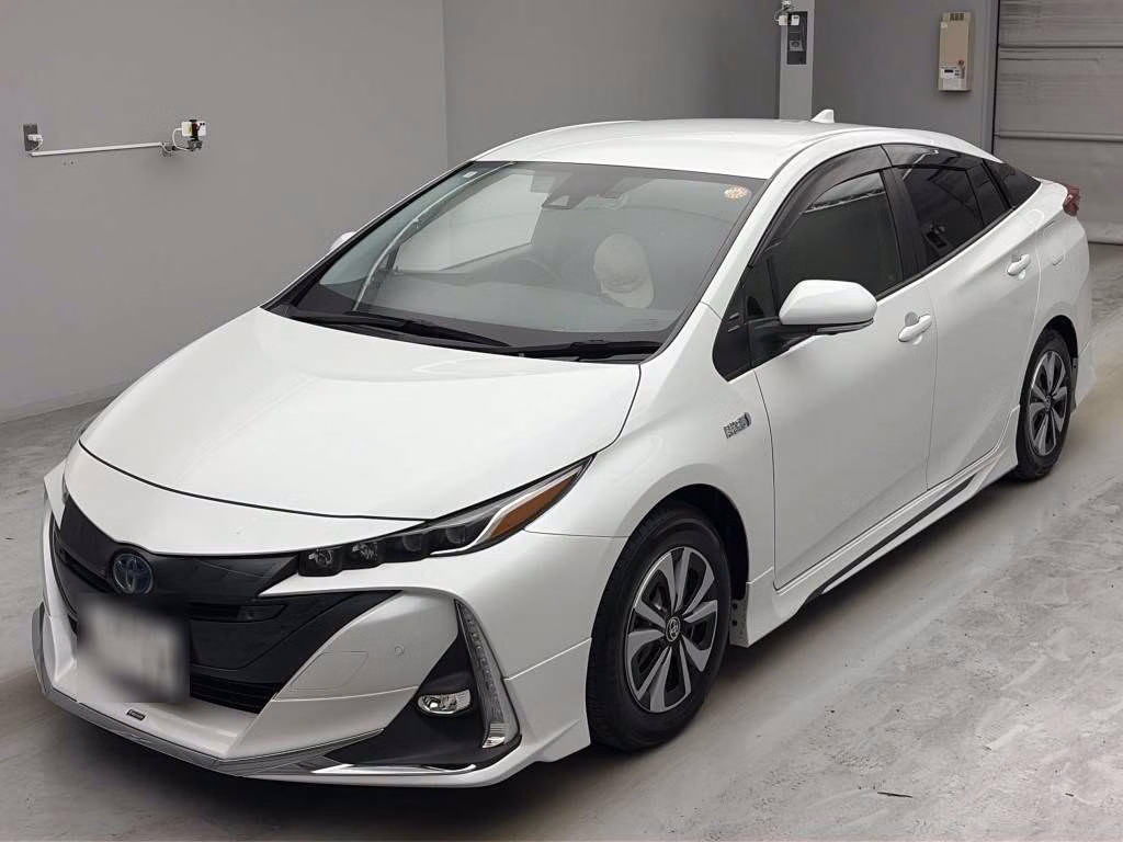 TOYOTA PRIUS PHV