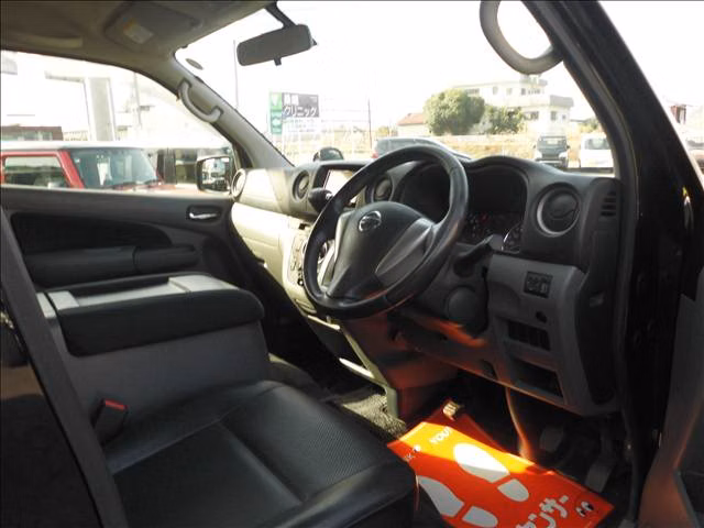 NISSAN NV350 CARAVAN