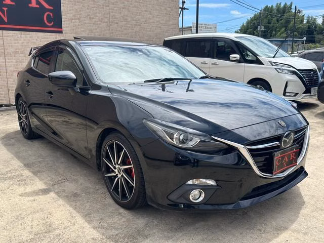 MAZDA AXELA