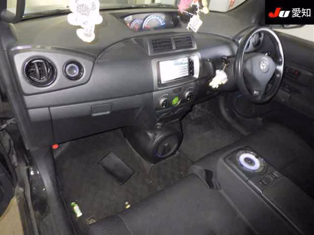 TOYOTA BB