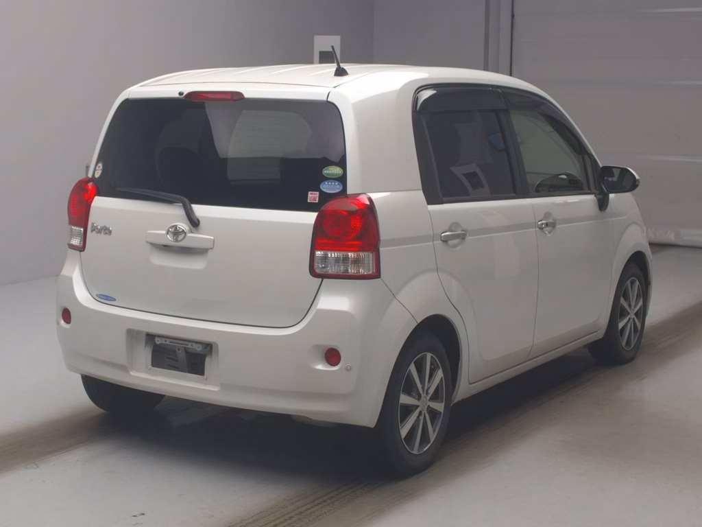 TOYOTA PORTE
