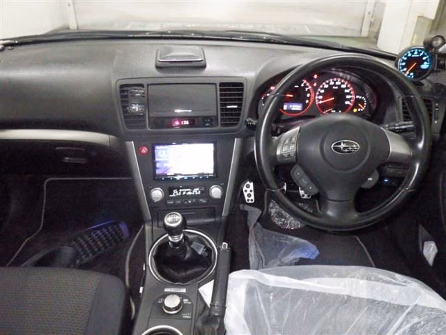 SUBARU LEGACY B4