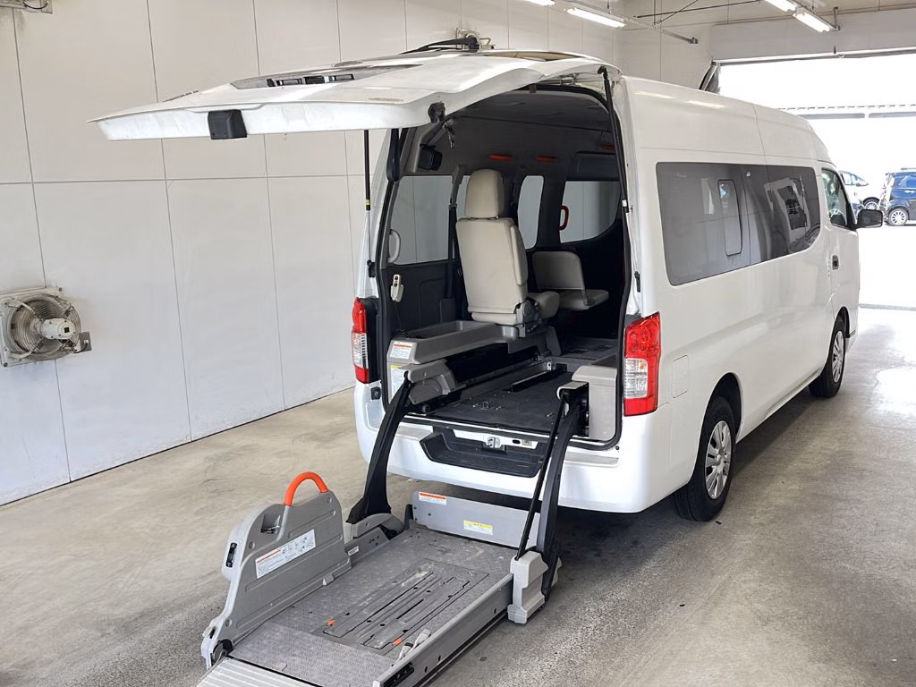 NISSAN NV350 CARAVAN