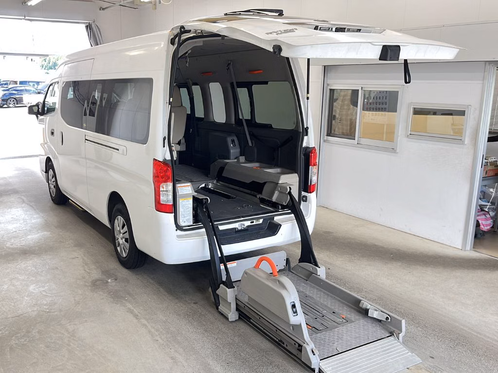 NISSAN NV350 CARAVAN