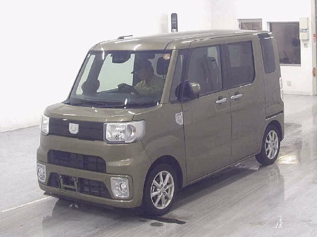 DAIHATSU WAKE