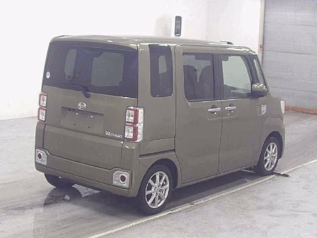 DAIHATSU WAKE
