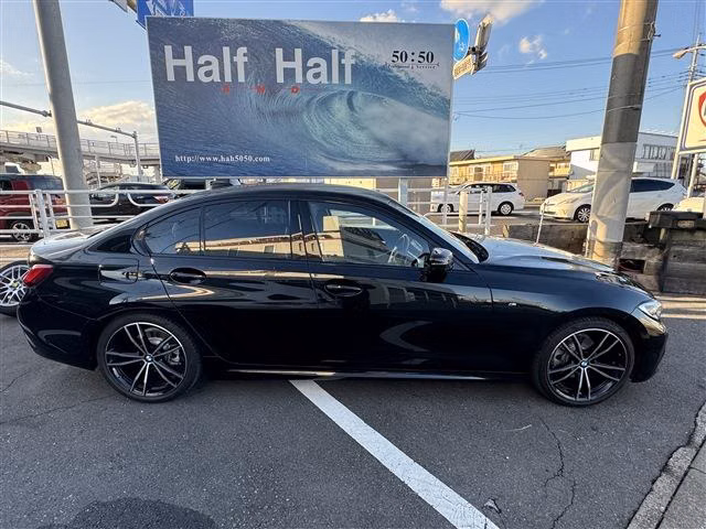 BMW 3-SERIES