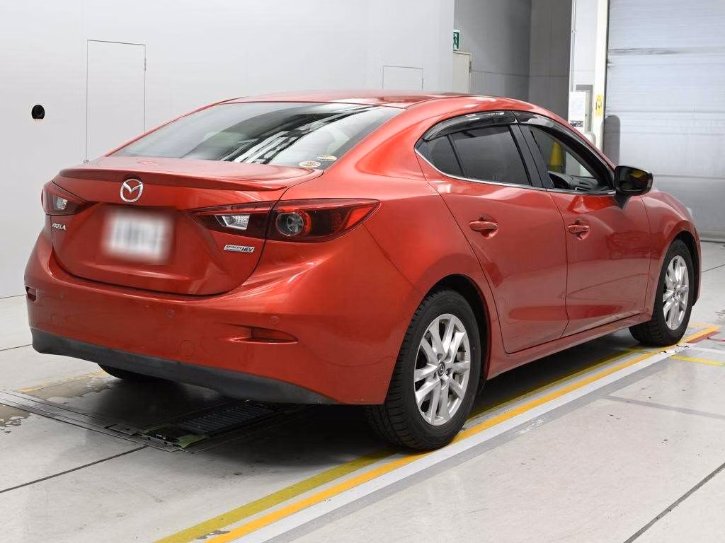 MAZDA AXELA
