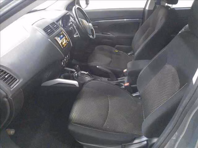 MITSUBISHI RVR