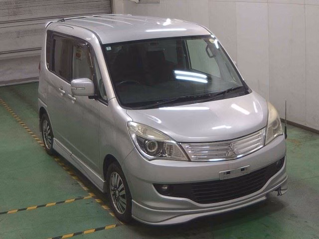 MITSUBISHI DELICA D:2