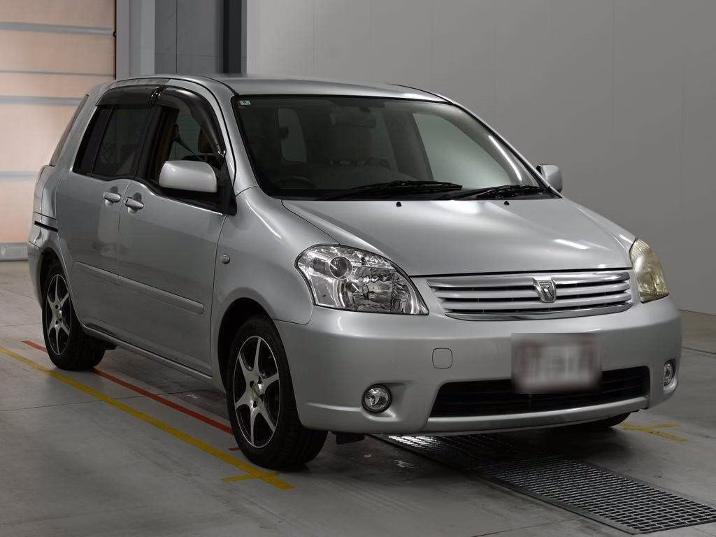 TOYOTA RAUM