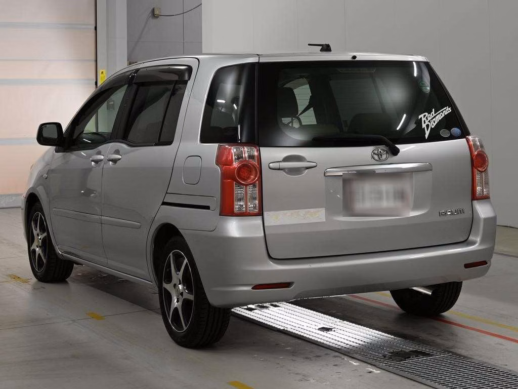 TOYOTA RAUM