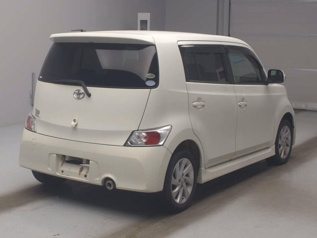 TOYOTA BB