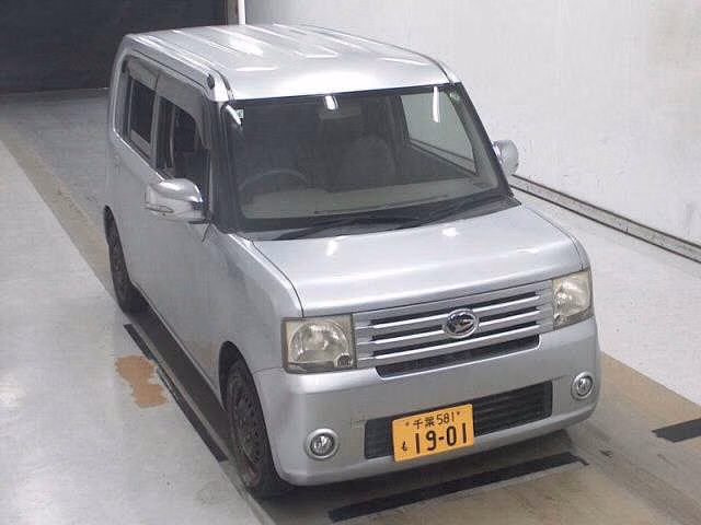 DAIHATSU MOVE CONTE